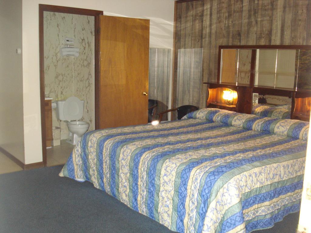 Cedar Grove Motel แอลทูนา ห้อง รูปภาพ
